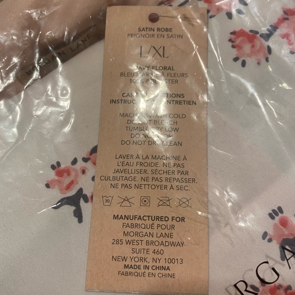 Morgan Lane Allie Robe. - Picture 7 of 8